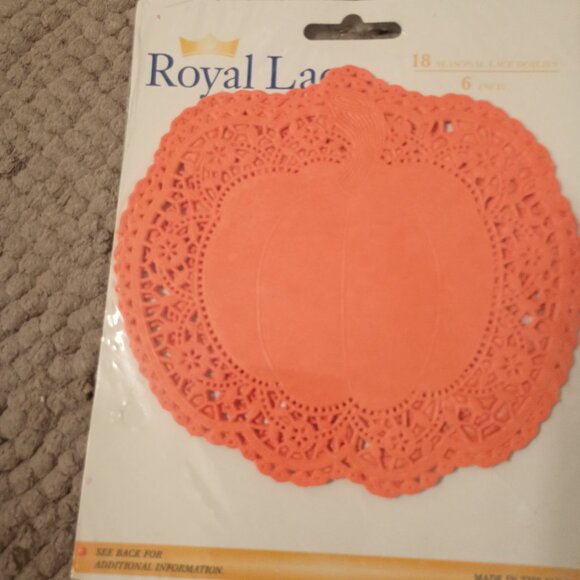 NEW Autumn pumpkin 6" doilies - 18 pack - Picture 1 of 2
